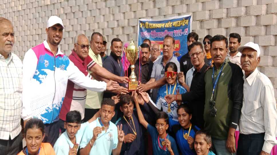 माउण्टेन बाइक साइक्लिंग प्रतियोगिता का बाड़मेर ने जीता खिताब