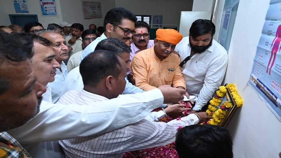 धरणीधर शहरी आयुष्मान आरोग्य मंदिर को मिली सीबीसी मशीन