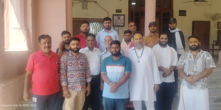 सरे नथानिया गोचर पर कब्जा मुक्त करने की मांग, प्रशासन को दिया एल्टीमेटम