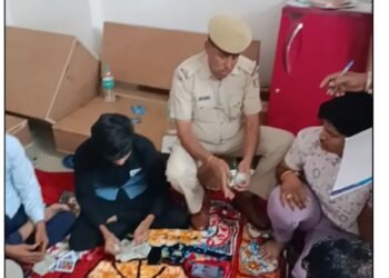 दीपावली से पहले गंगाशहर पुलिस की बड़ी कार्रवाई — मंगलम सिटी के फ्लैट में चल रहा था जुआ, 6 जुआरी गिरफ्तार, 71 ग्राम अफीम भी बरामद
