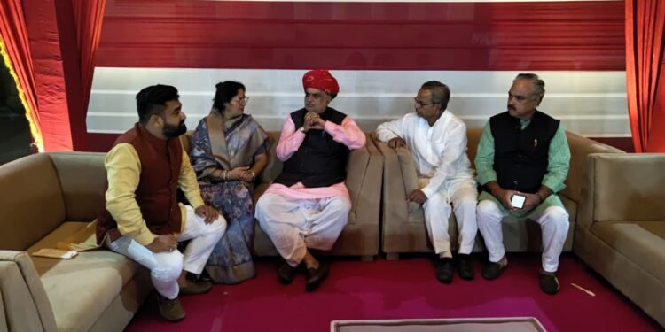 बीकानेर गोचर भूमि मुद्दे पर जयपुर में यू.डी.एच. मंत्री से भाजपा प्रतिनिधिमंडल की मुलाकात, मिला सकारात्मक आश्वासन
