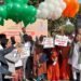सड़क सुरक्षा पखवाड़ा: प्रभारी मंत्री ने जनचेतना रैली को दिखाई हरी झंडी, दिव्यांगजनों को बांटे हेलमेट
