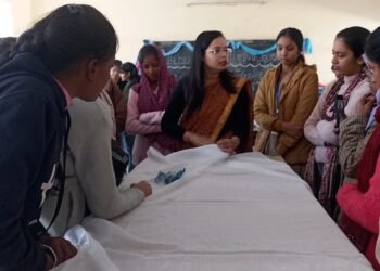 महारानी सुदर्शन कन्या महाविद्यालय में “ब्लॉसम – नर्चरिंग योरसेल्फ” के तहत टाई एंड डाई ट्रेजर वर्कशॉप आयोजित