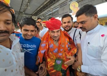 बीकानेर आगमन पर मदन राठौड़ का रेलवे स्टेशन पर भव्य स्वागत, कार्यकर्ताओं में उत्साह