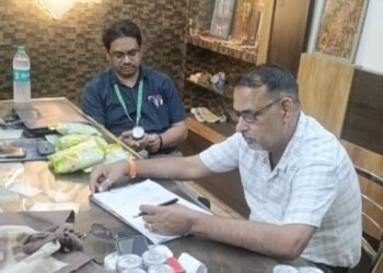 खाद्य सुरक्षा विभाग की कार्रवाई,कैफिनेटेड बेवरेज ‘रेड बुल’ के 608 कैन सीज