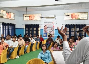बेसिक पी.जी. कॉलेज में ‘नवचेतना’ के अंतर्गत आयोजित प्रेरक विशेषज्ञ सत्र में विद्यार्थियों को मिली सफलता की नई दिशा