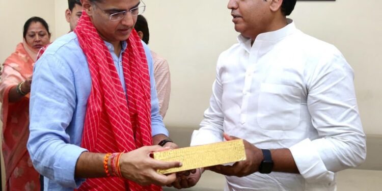 कांग्रेस नेता अरुण व्यास ने जयपुर में सचिन पायलट से की मुलाकात, जल्द बीकानेर दौरे का मिला आश्वासन