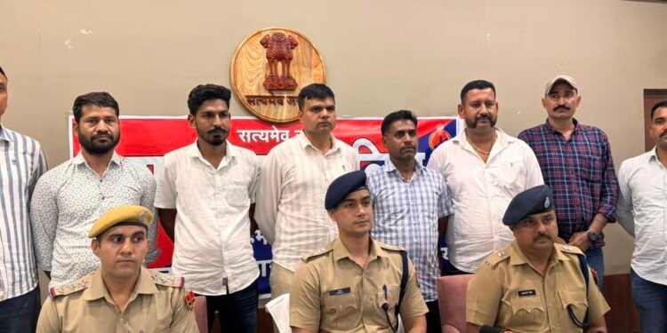 बीकानेर पुलिस की दो बड़ी कार्रवाई, करोड़ों की अवैध संपत्ति फ्रीज और 75 हजार का इनामी तस्कर गिरफ्तार
