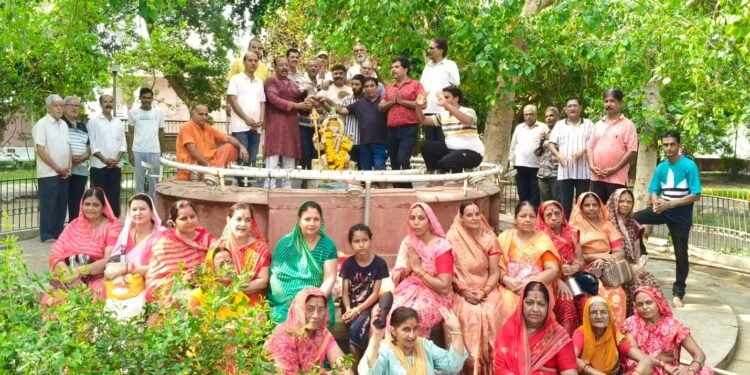 प्रदोष के पावन अवसर पर लक्ष्मीनाथ जी परिसर के फव्वारे का पुनः शुभारंभ