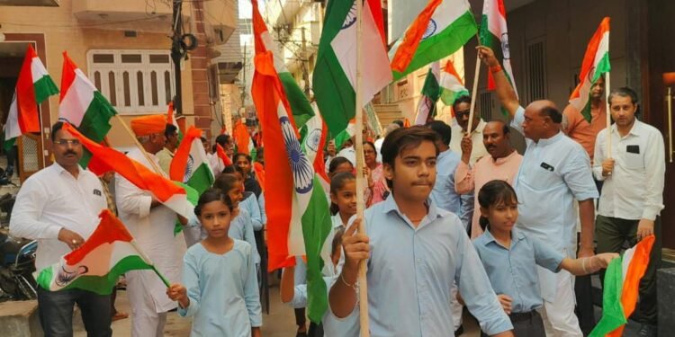 चार विद्यालयों के विद्यार्थियों ने निकाली भव्य तिरंगा यात्रा, राष्ट्रभक्ति के रंग में रंगा भाजपा नयाशहर मंडल