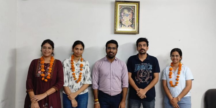 भावना गहलोत ने बढ़ाया Vision Steno Classes का गौरव, ऑल राजस्थान 10वीं रैंक के साथ चार विद्यार्थियों का शानदार चयन