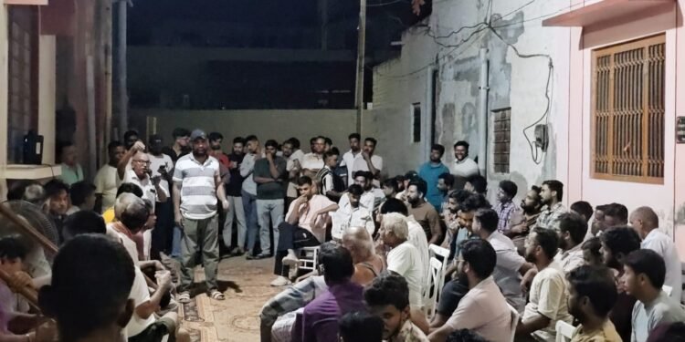 वार्ड 6 में संदीप गहलोत के समर्थन में जुटा युवा जनसमर्थन, 200 से अधिक लोगों ने किए हस्ताक्षर