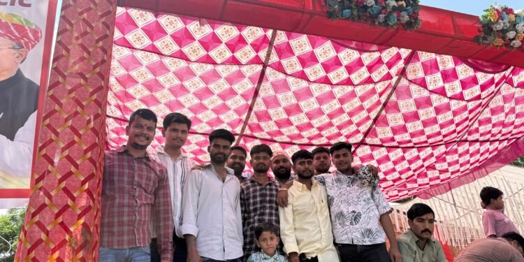 बाबा रामदेव जी के दर्शनार्थ पैदल यात्रियों के लिए सेवा शिविर में जुटी समिति