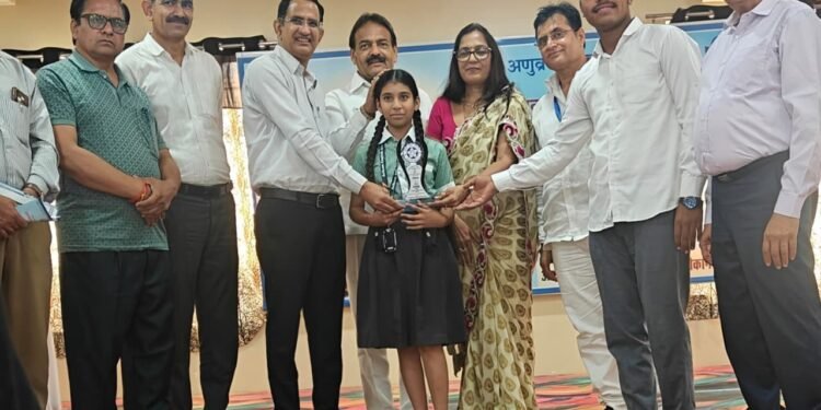 अर्हम इंग्लिश अकैडमी की छात्रा मीमांशा बागड़ी ने राज्य स्तर पर रचा सफलता का इतिहास