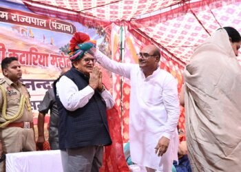 हीरेश्वर महादेव मंदिर में कटारिया का अभिनंदन, गोपाल गहलोत के पिता को अर्पित की श्रद्धांजलि