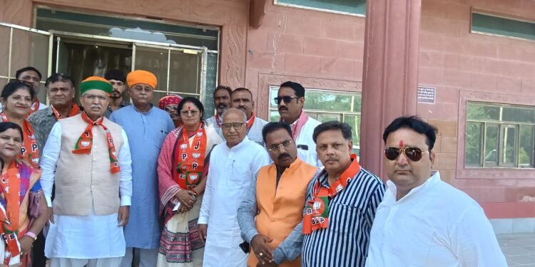 सेवा संकल्प अभियान के तहत भाजपा ने आयोजित किया रक्तदान शिविर, जनसेवा के संकल्प के साथ कार्यकर्ताओं ने किया रक्तदान