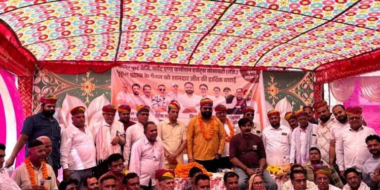 नवनिर्वाचित मुकुल झांब पैनल का खुदरा व्यापारी संघ ने किया भव्य सम्मान