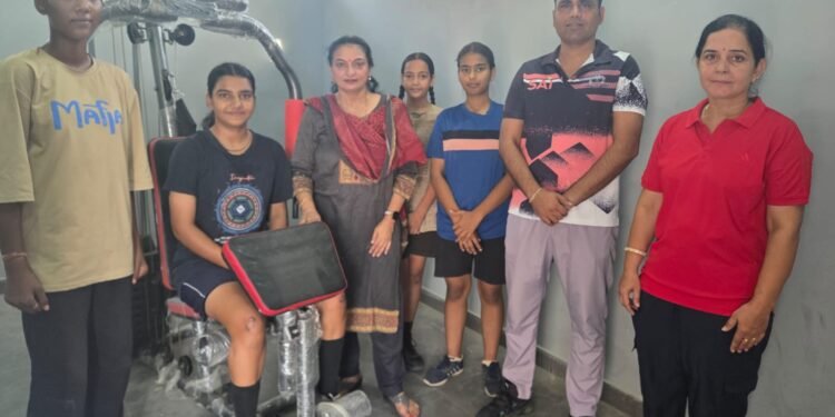 महारानी राजकीय बालिका विद्यालय में खिलाड़ियों के लिए जिम का शुभारम्भ